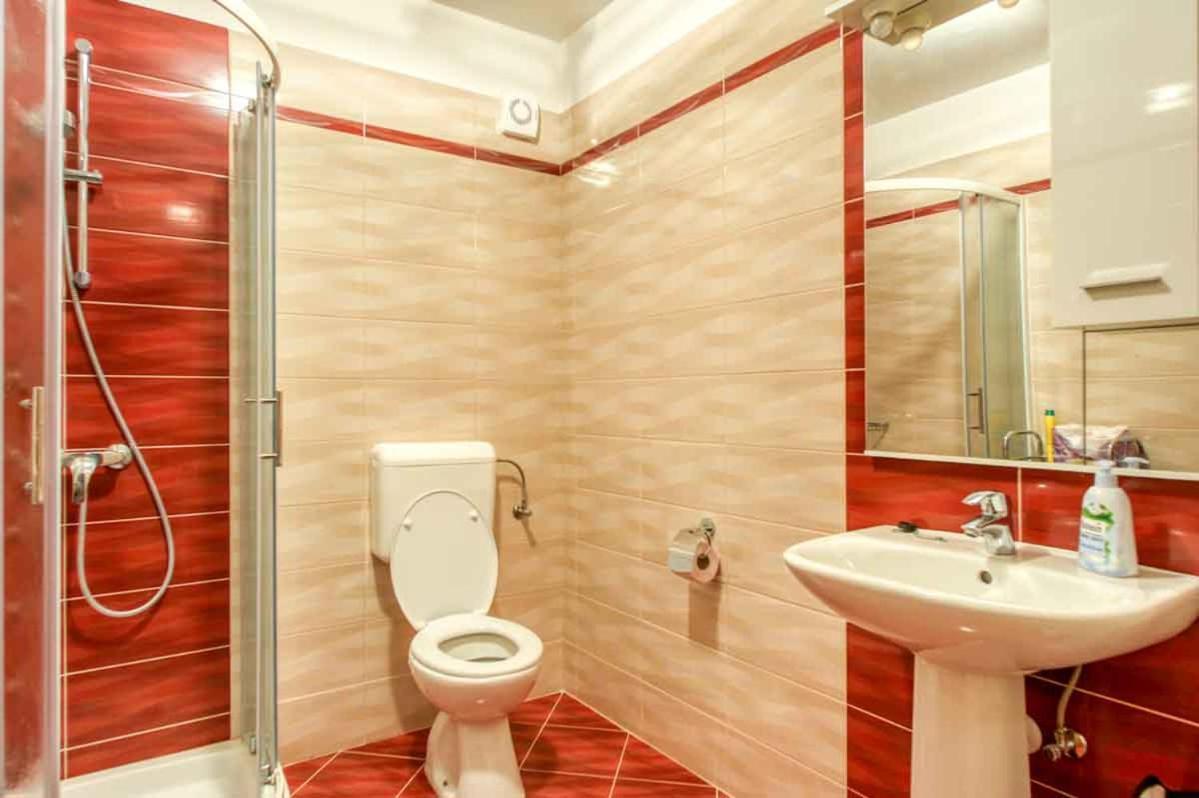 House Melly With Swimming Pool Villa Ровинско село Екстериор снимка