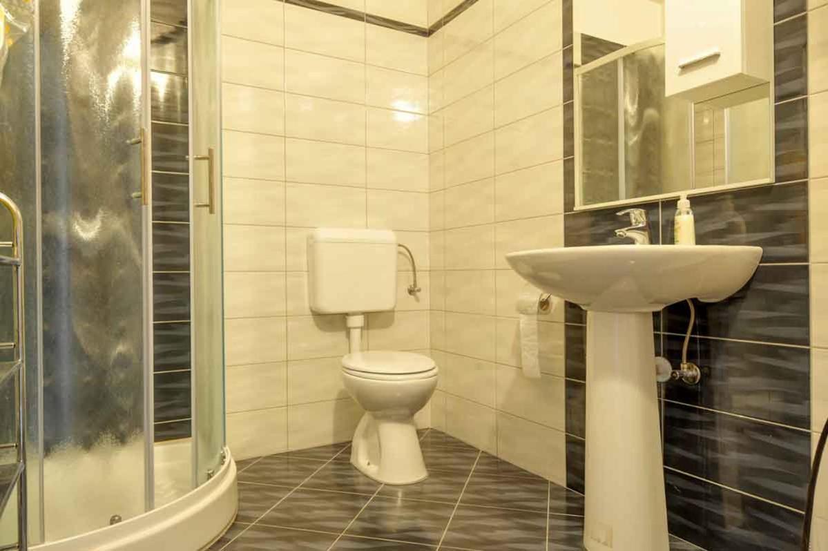 House Melly With Swimming Pool Villa Ровинско село Екстериор снимка